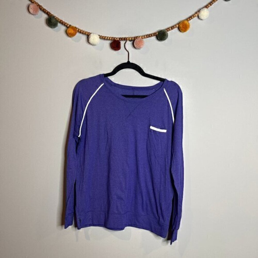 Lululemon indigo Weightless crew long sleeve top